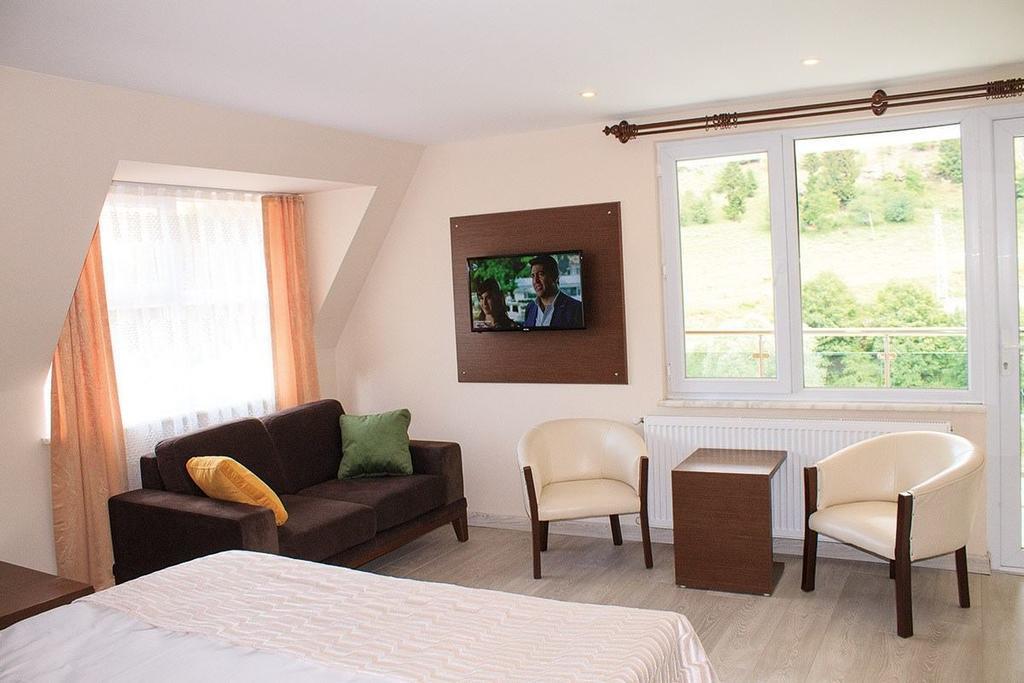 Hotel Green Valley Savsat Room photo